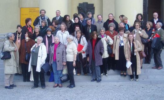 Die Arbeitsteams vor der Kathedrale in Lublin